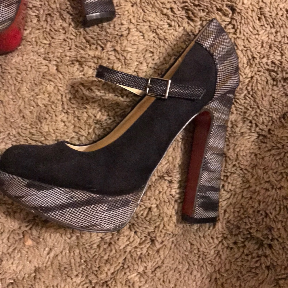Stilettos Mary Jane black suede